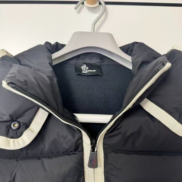 MONCLER GRENOBLE Hooded paneled twill and quilted stretch-shell down jacket - Picture 9 of 15